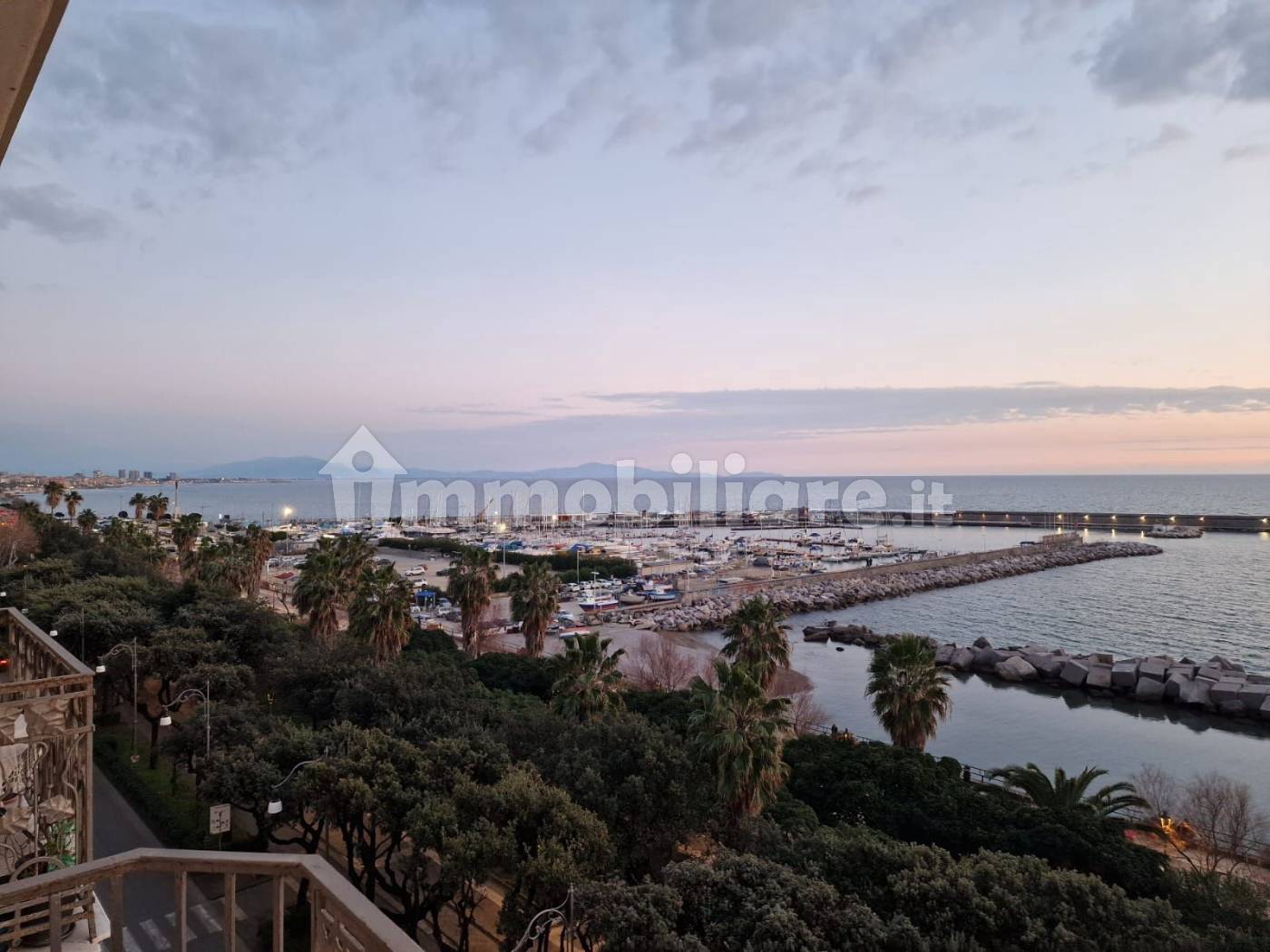 Appartamento in vendita a Salerno