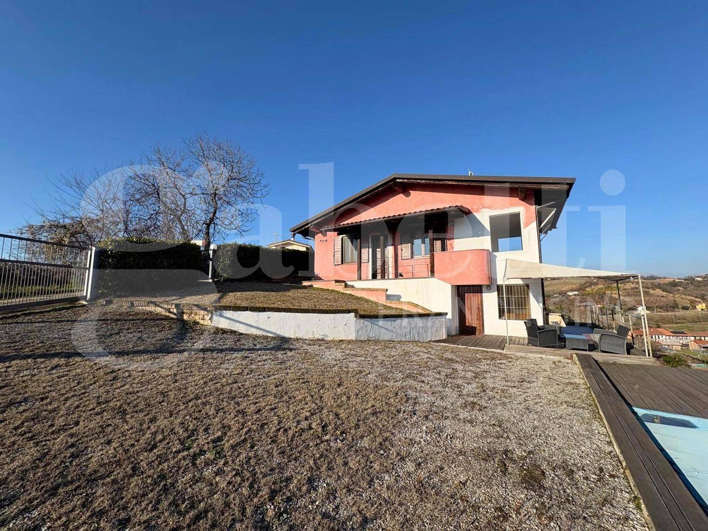 Casa indipendente in vendita a Pocapaglia