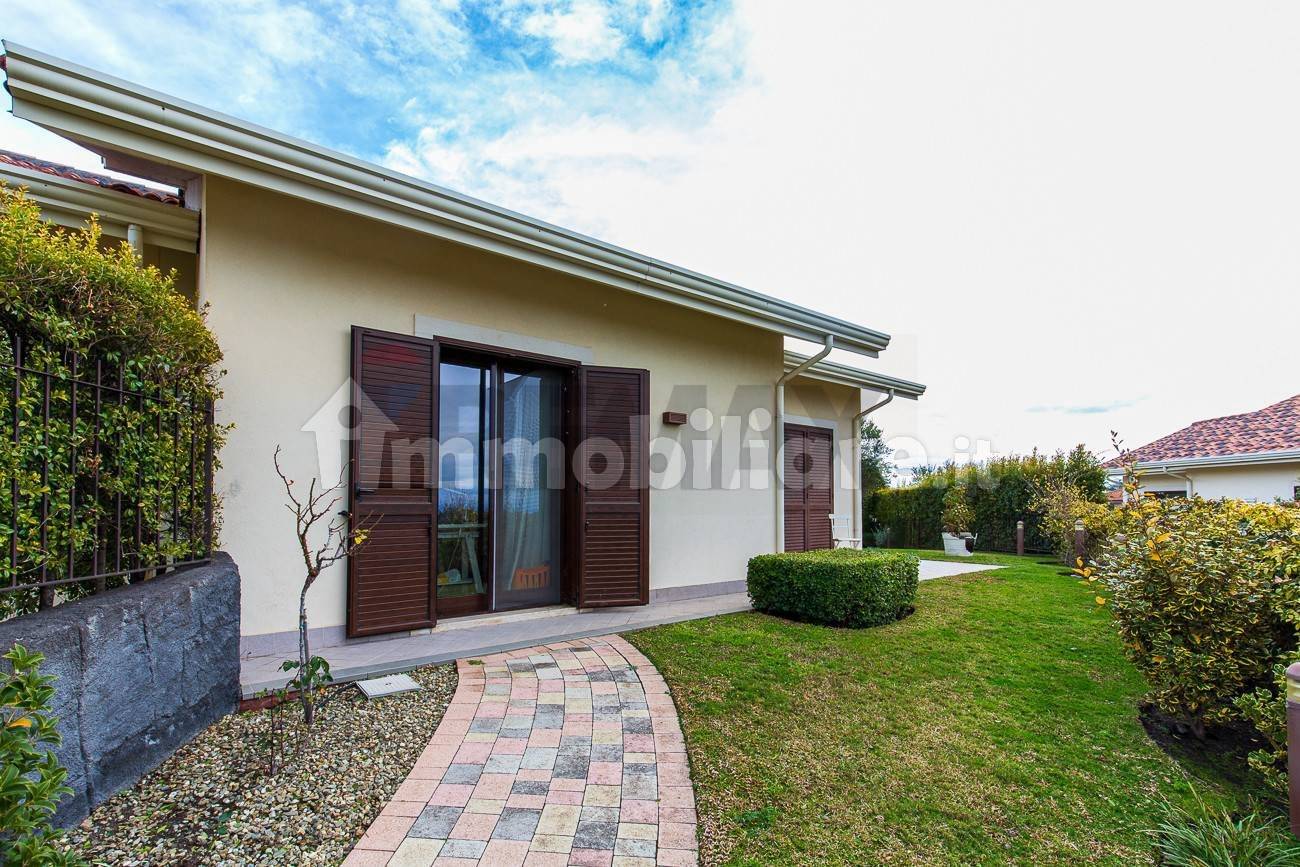 Villetta a schiera in vendita a Pedara