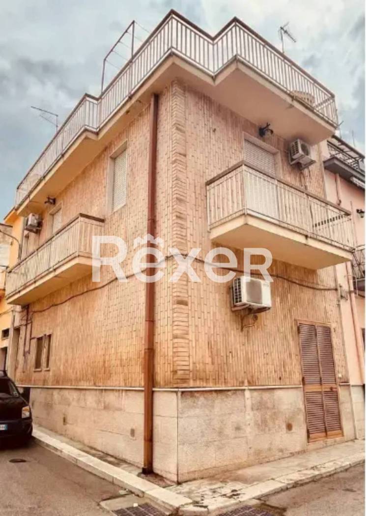 Casa indipendente in vendita a Canosa di Puglia