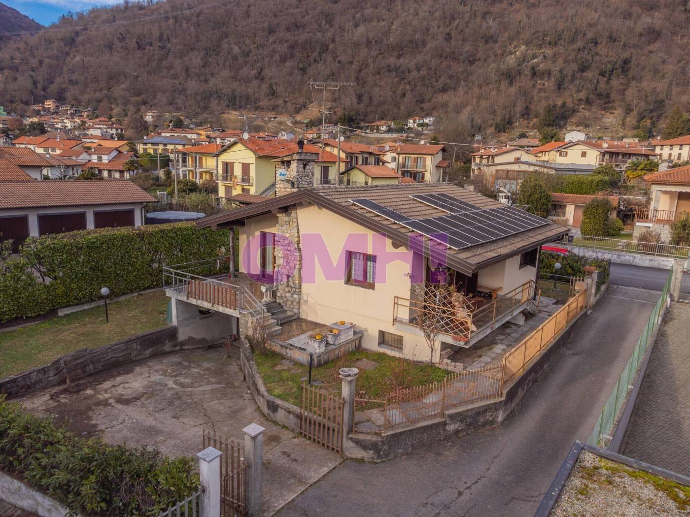 Villa in vendita a Cuveglio