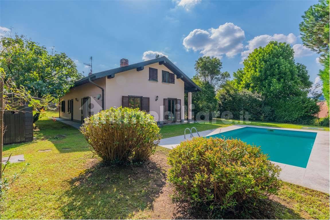 Villa in vendita a Vergiate