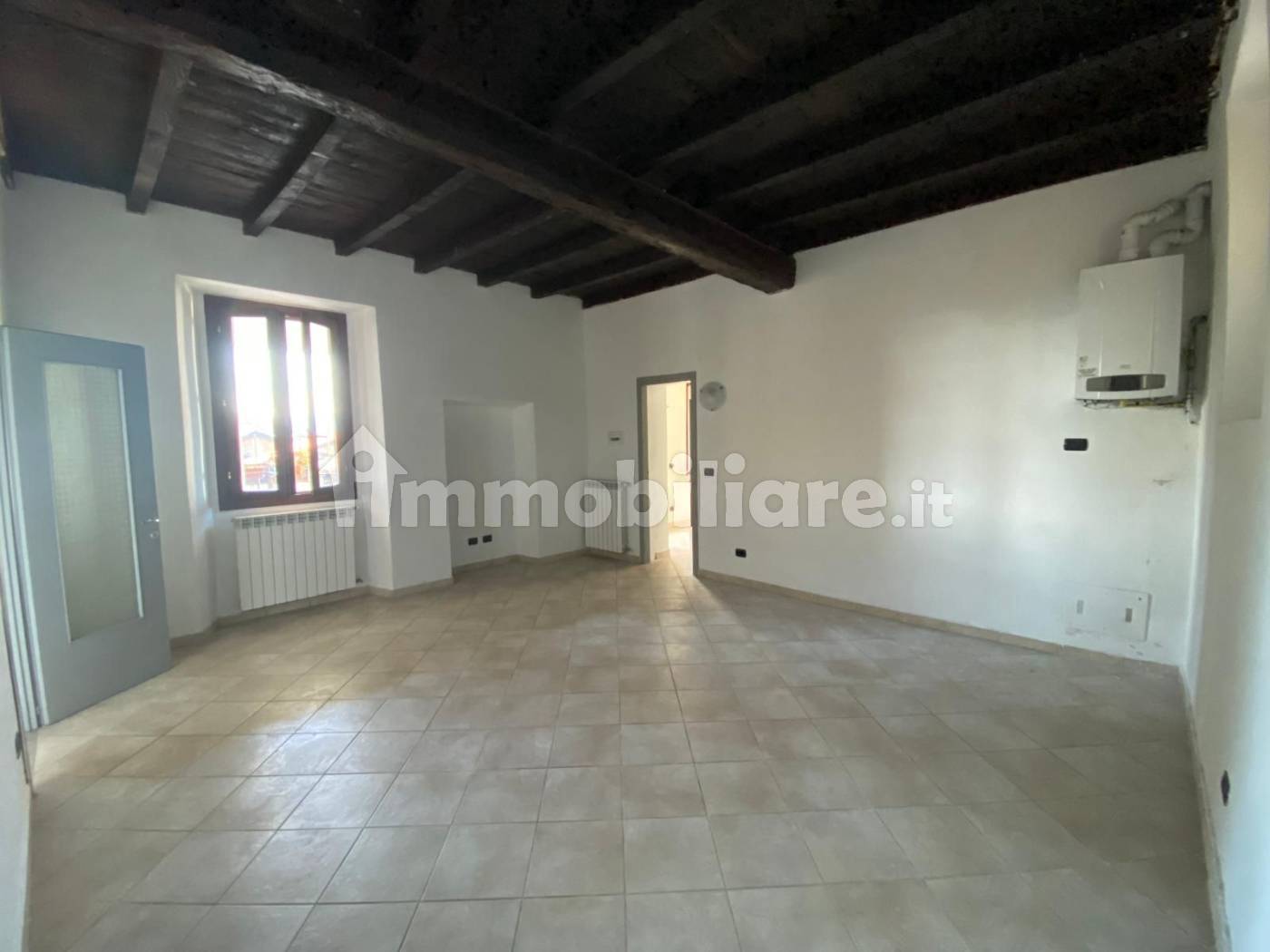 Appartamento in affitto a Gavirate