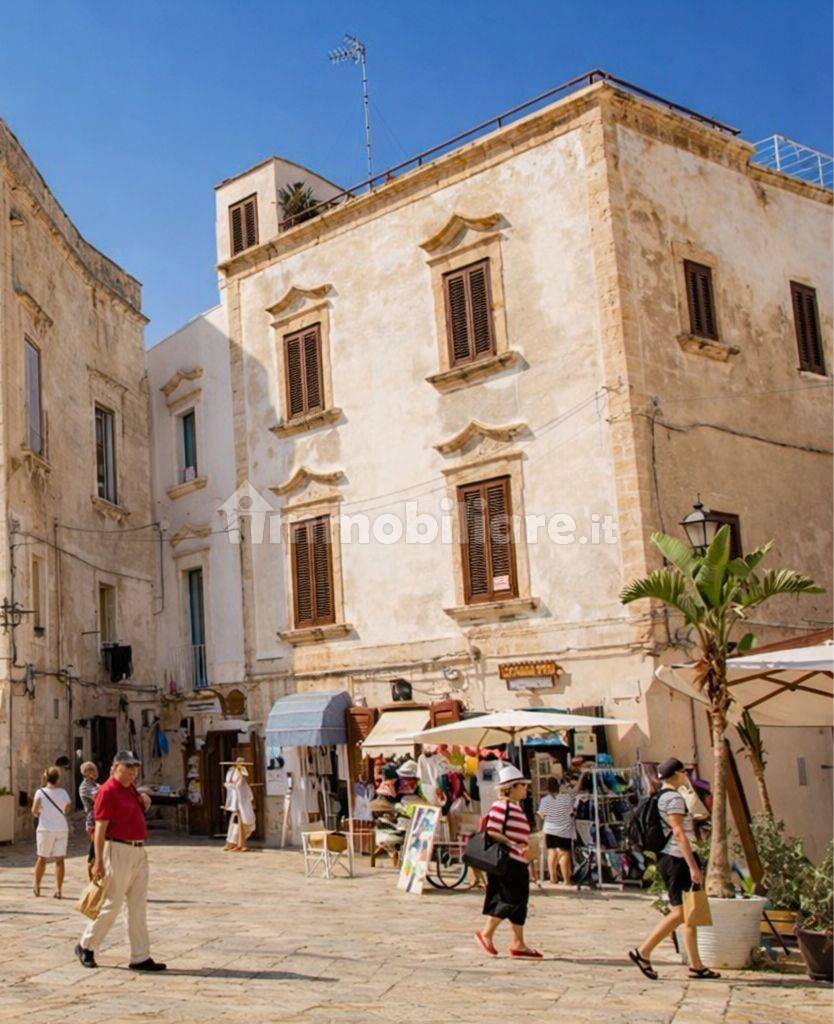 Palazzo - Edificio in vendita a Polignano a Mare