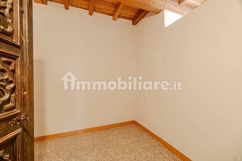 Appartamento in Madonna del Pilone, foto 18 di 37
