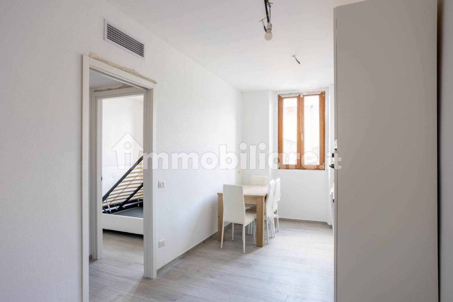 Appartamento in vendita a Rovello Porro