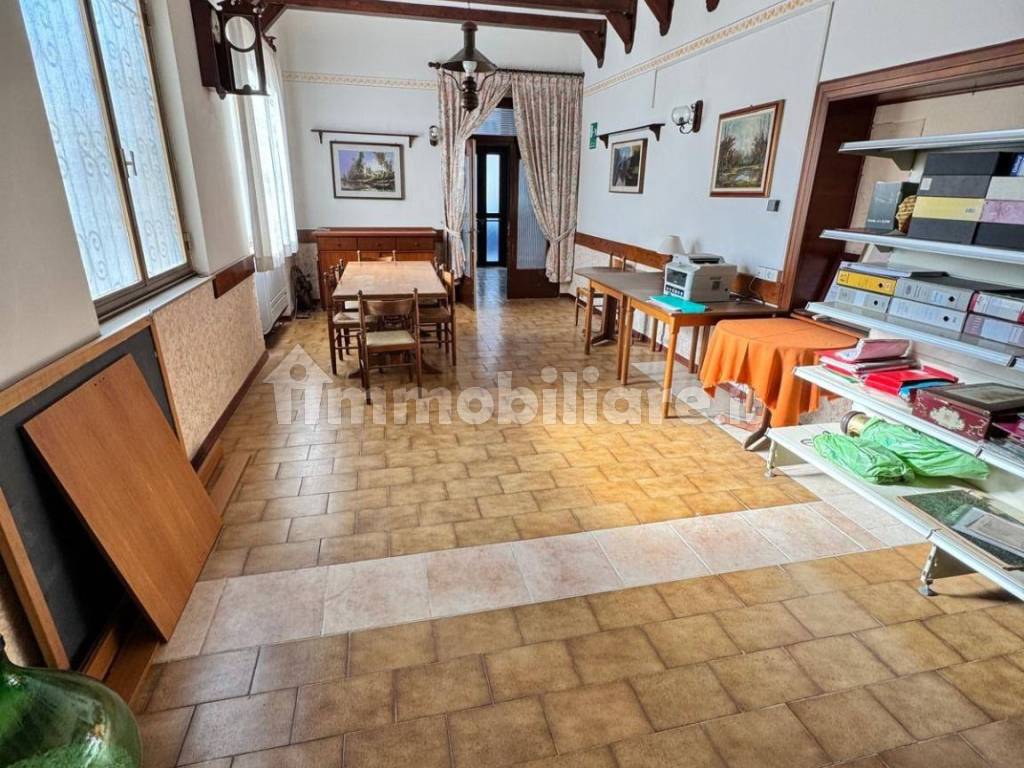 Salone