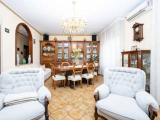 Trilocale via Marco D'Agrate 6, Corvetto, Milano