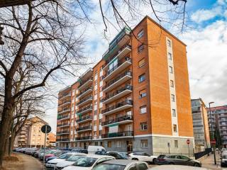 2-room flat via Arturo Ambrosio 7, Barriera di Milano, Turin