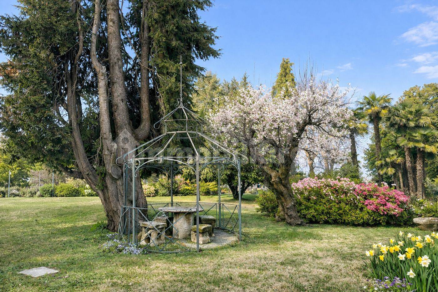 Appartamento in affitto a Arona