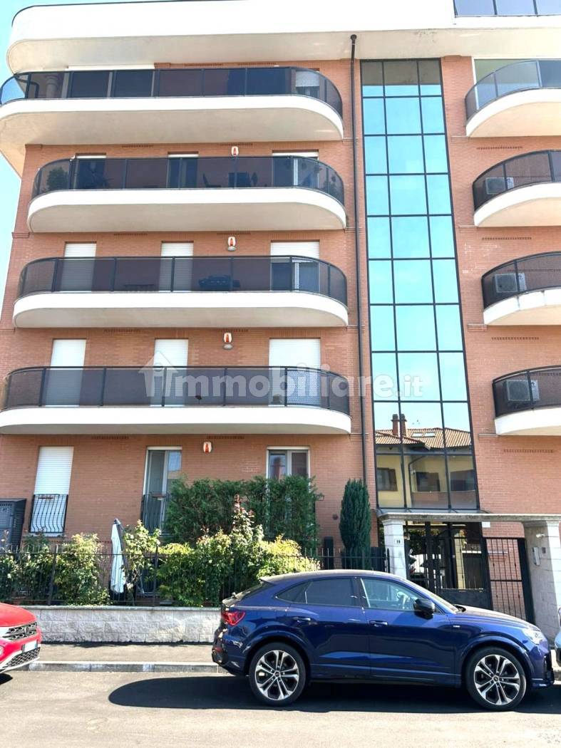 Appartamento in affitto a Novara