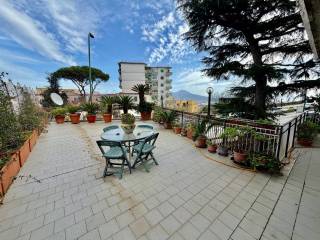 Apartment via Girolamo Santacroce 40, Piazza Canneto - Salvator Rosa, Naples