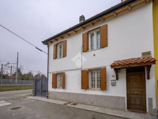 4-room flat via Caduti di Casteldebole 108, Casteldebole, Bologna