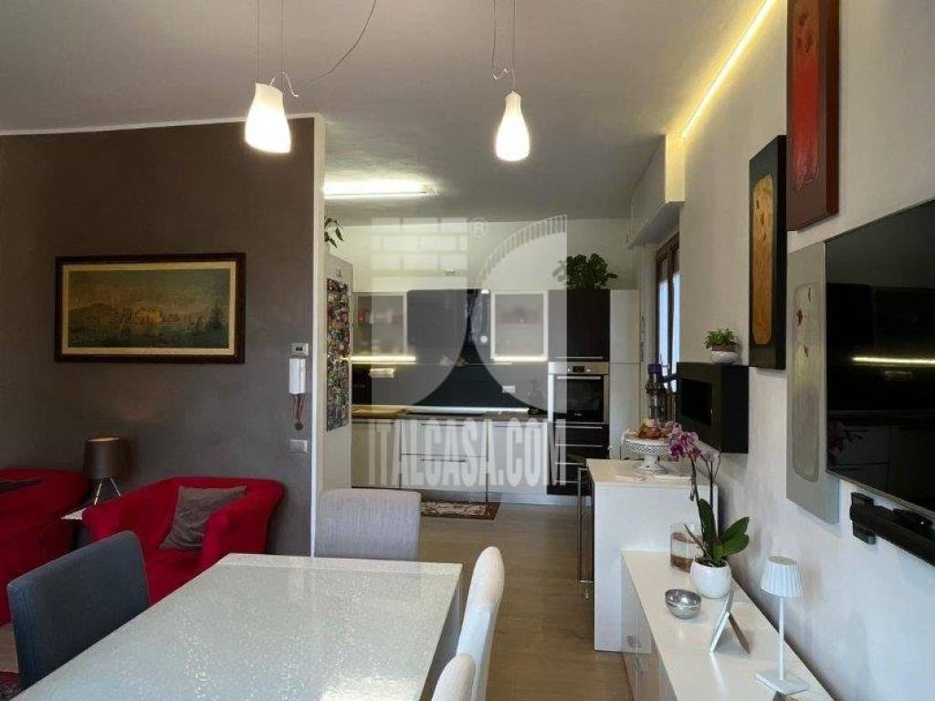 Vendita Appartamento Treviglio. Quadrilocale, Buono stato, secondo ...