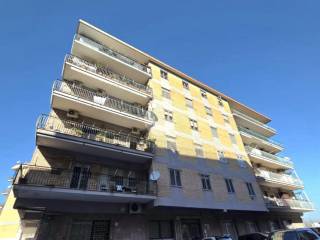 4-room flat traversa Tommaso de Amicis 27, Zona Ospedaliera, Naples