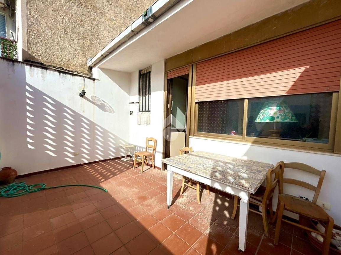 Palazzo - Edificio in vendita a Ficarazzi