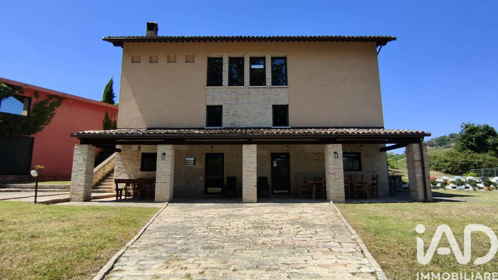 Villa in vendita a Carassai