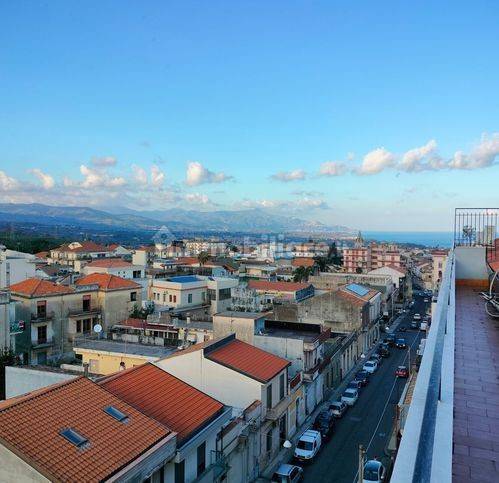 Appartamento in vendita a Giarre