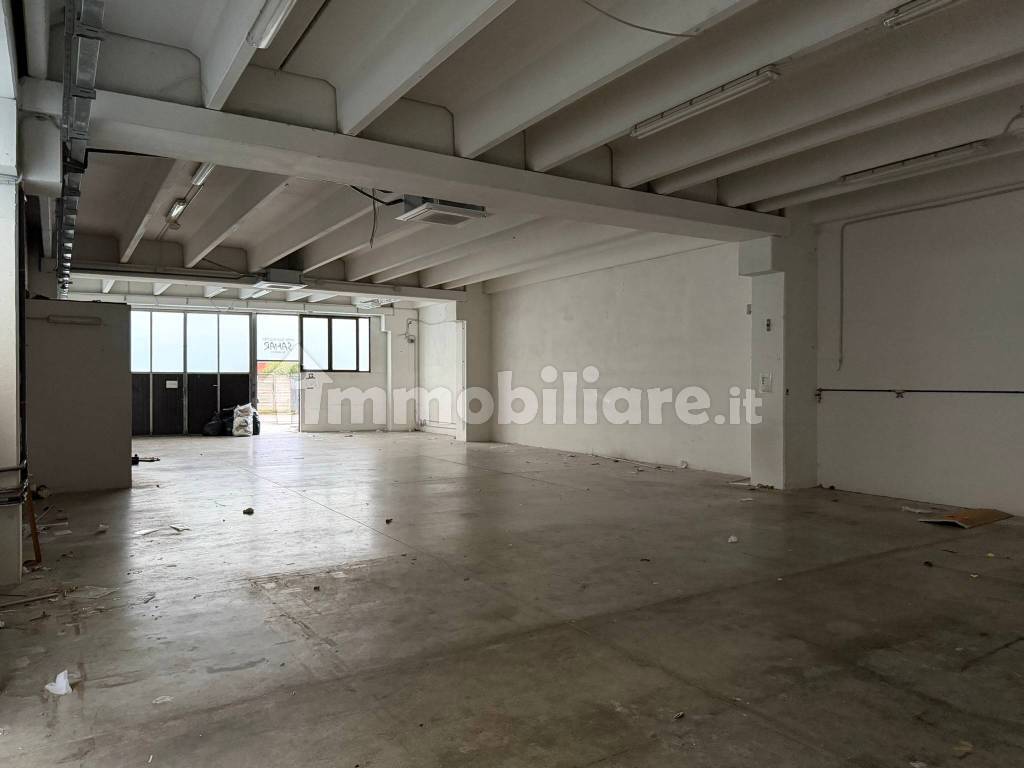 capannone-via-del-padule-64-a-scandicci-rif-126491077-immobiliare-it