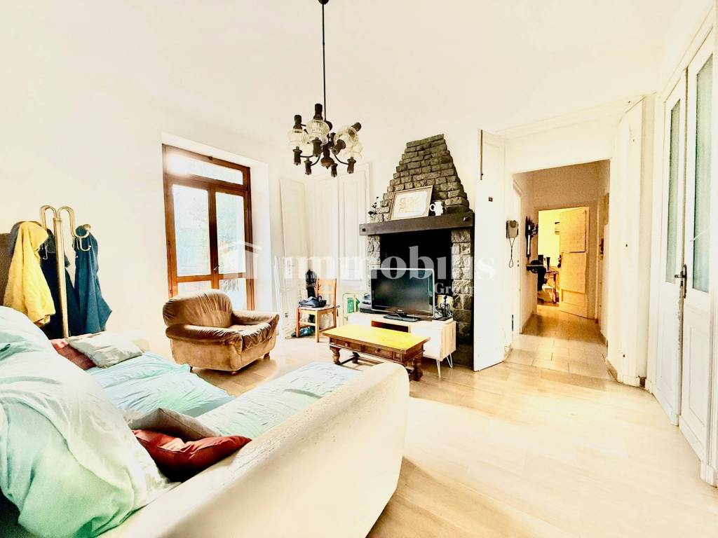Salone
