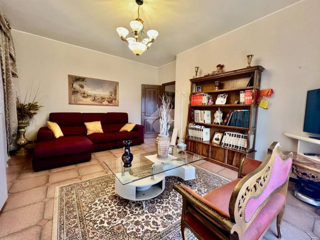 Salone