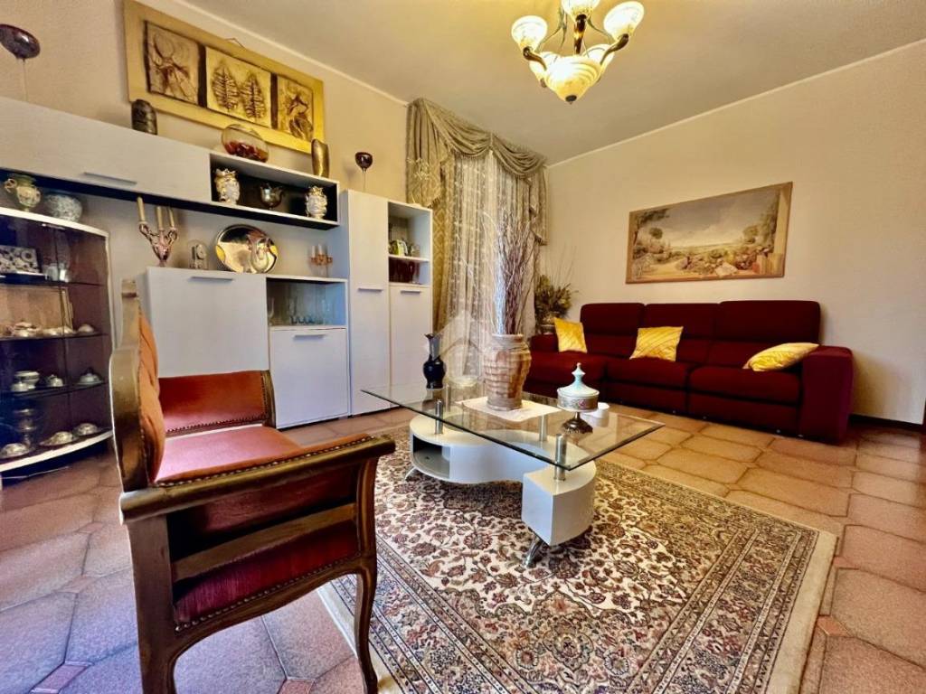Salone