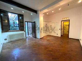 1-bedroom flat via Martiri Oscuri 6, Rovereto, Milan