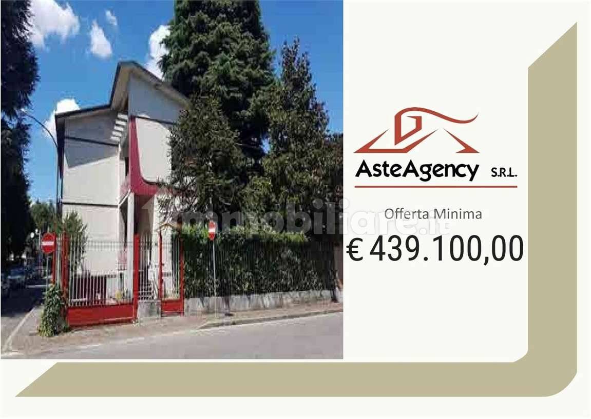 Villa in vendita a Desio