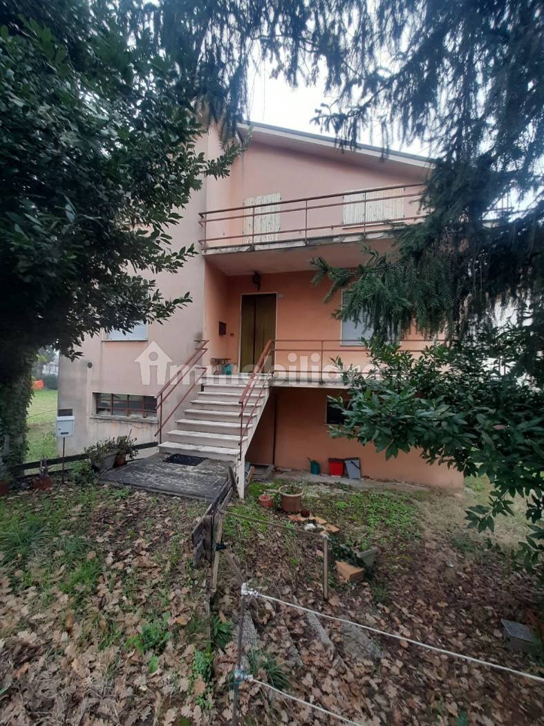 Casa indipendente in vendita a Mondavio