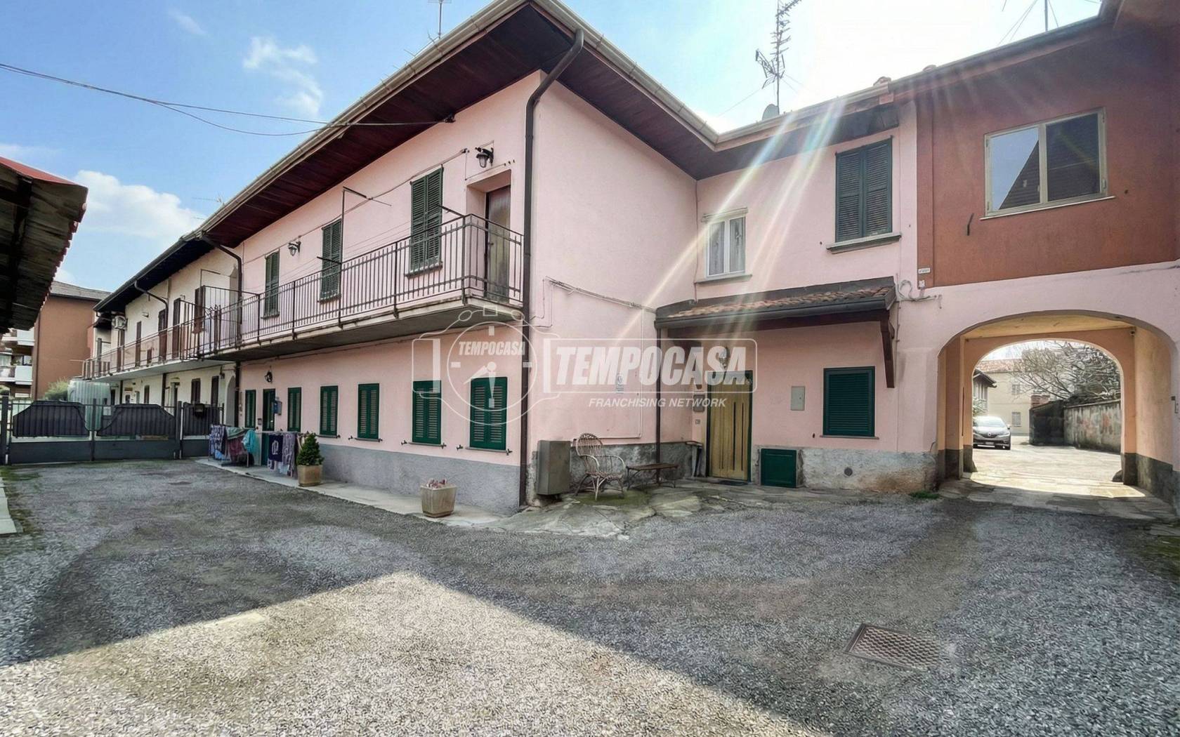 Casa indipendente in vendita a Cassano Magnago