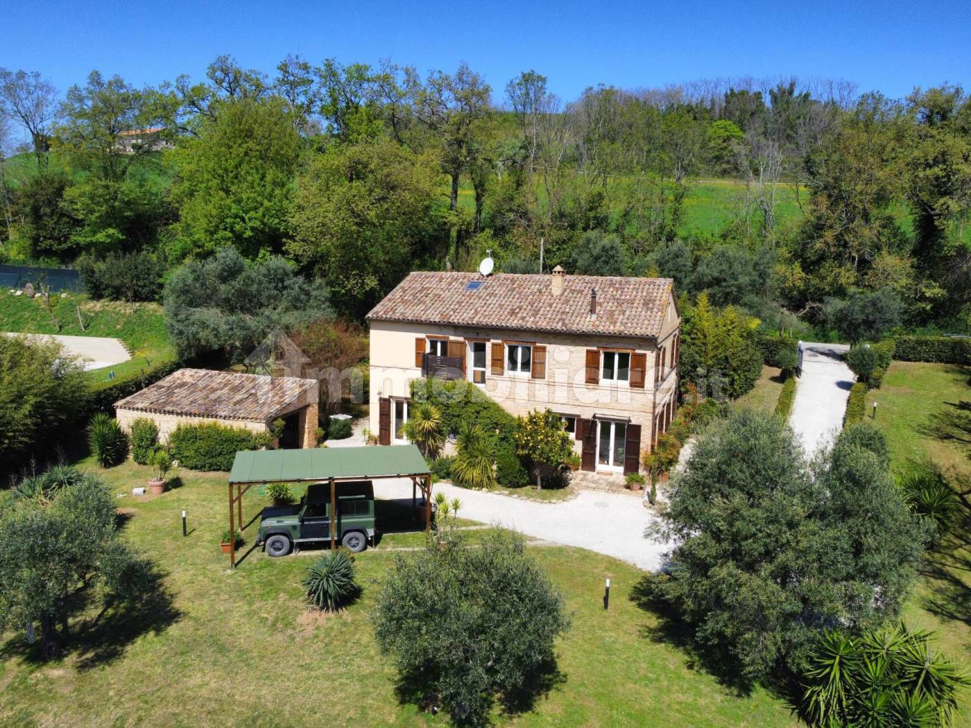 Rustico - Casale in vendita a Montecosaro