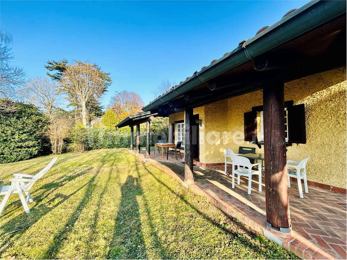 Villa in affitto a Ispra