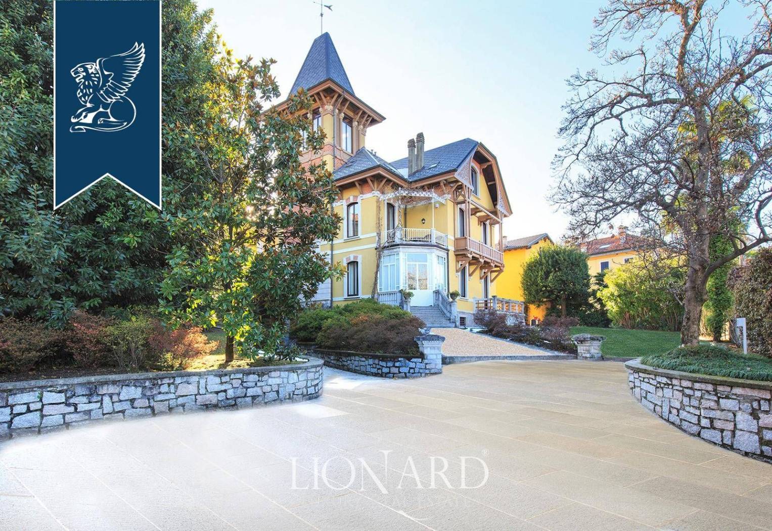 Villa in vendita a Porto Valtravaglia