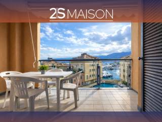 Apartment via Luigi Cibrario 37, Sestri Ponente, Genoa