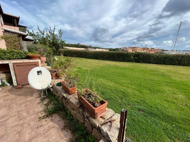 Appartamento in vendita a Arzachena