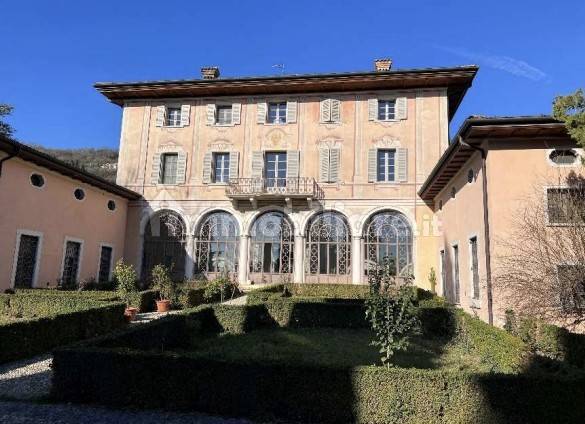 Villa in vendita a Brescia