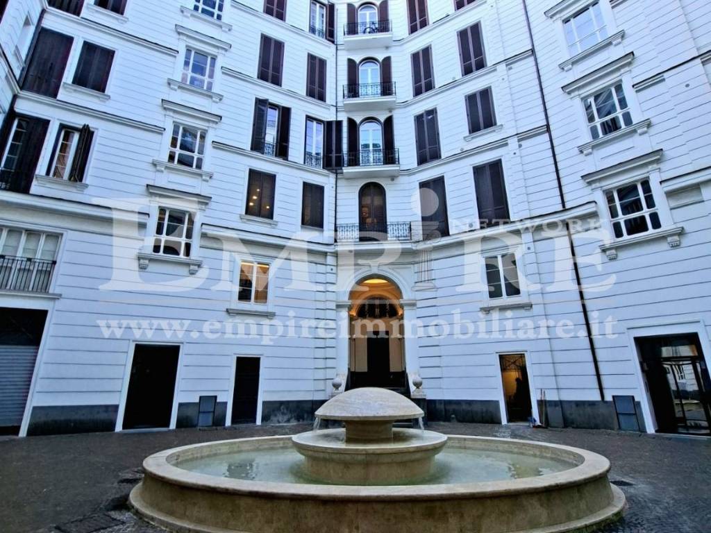 Vendita Appartamento Napoli. Quadrilocale in piazza Nicola Amore 2 ...