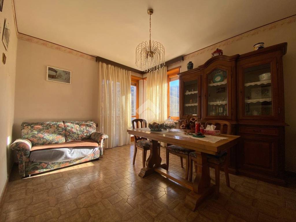 Salone