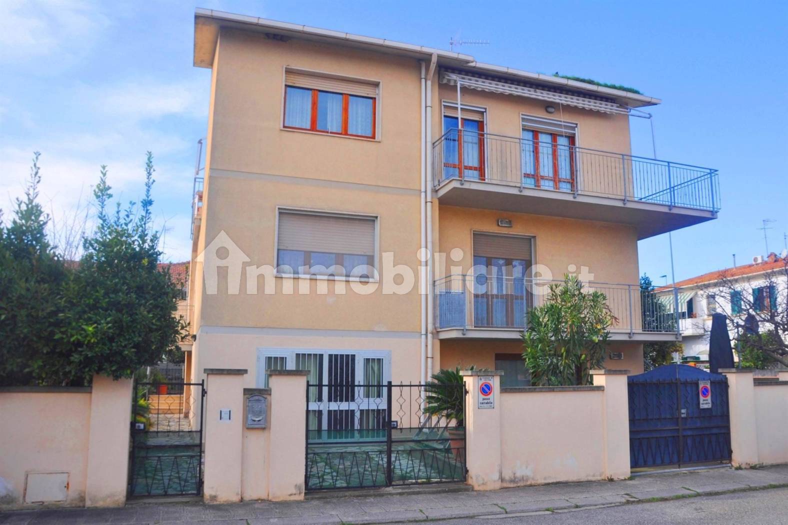 Appartamento in vendita a Cecina