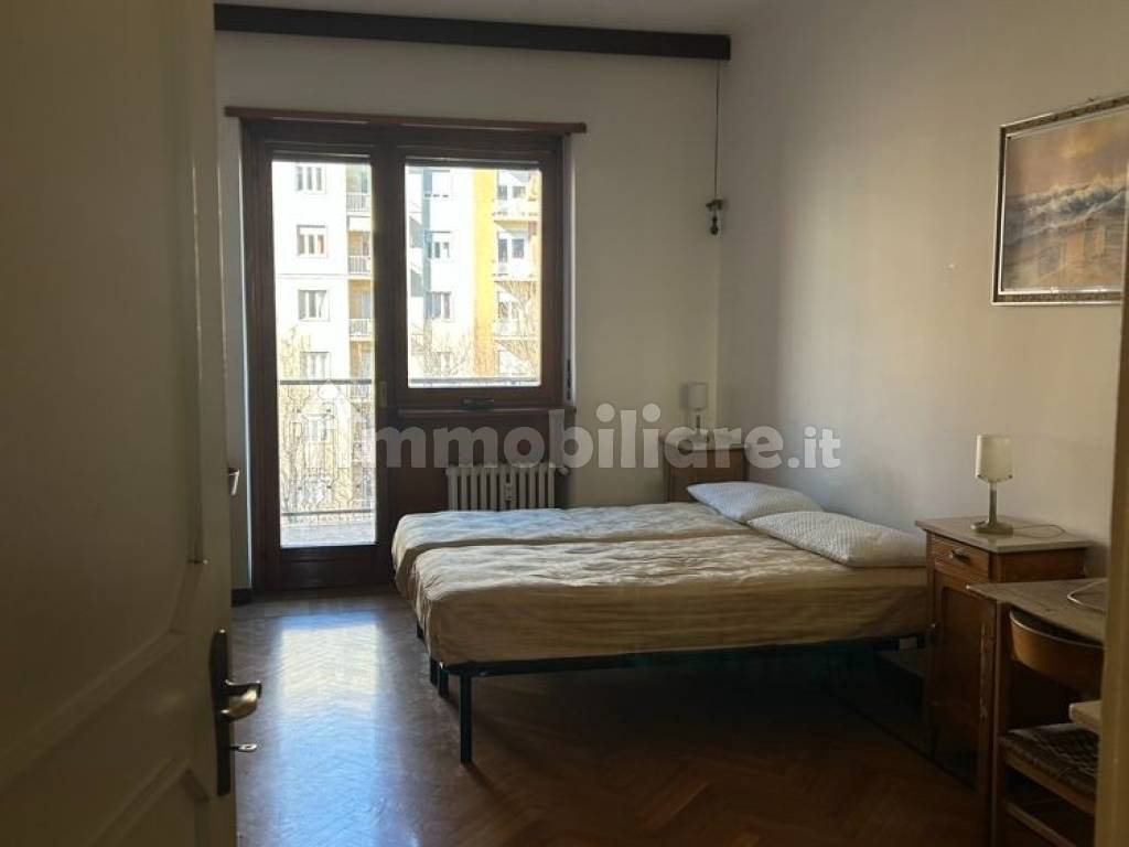 Stanza singola in Cenisia, foto 2 di 6