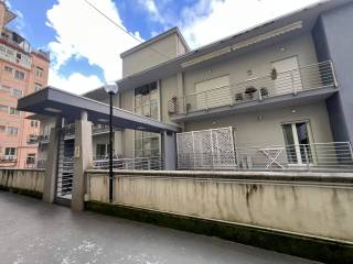 3-room flat viale Michelangelo, Vomero, Naples
