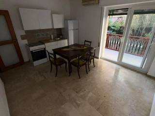 3-room flat viale Croce Rossa 81, De Gasperi - Croce Rossa, Palermo