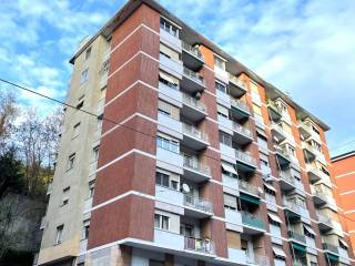3-room flat via Fereggiano 16, Marassi, Genoa