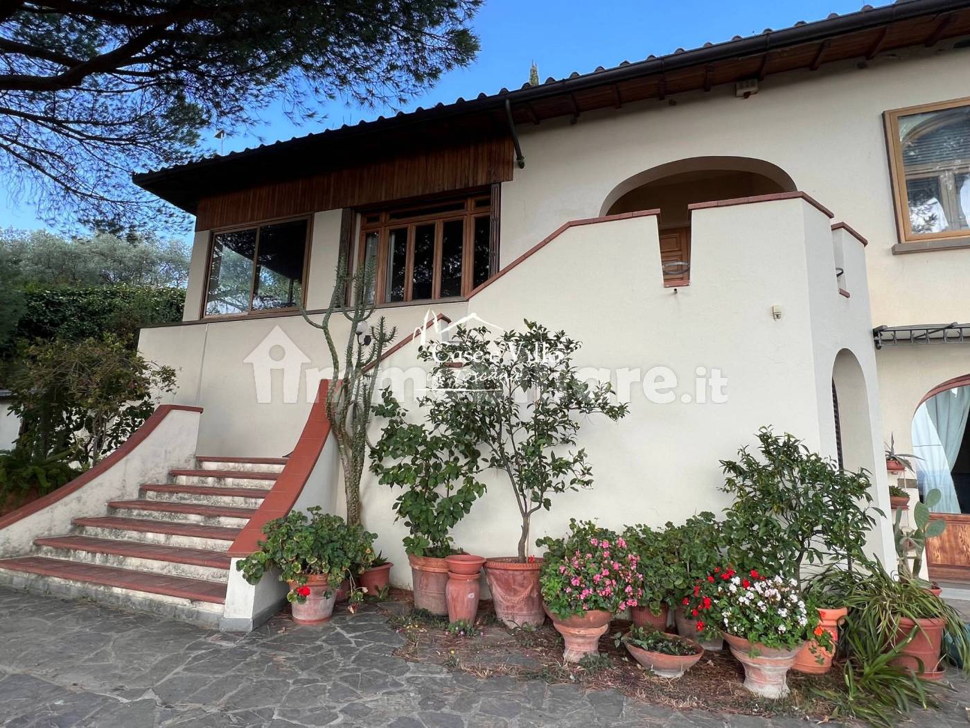 Villa in vendita a Prato