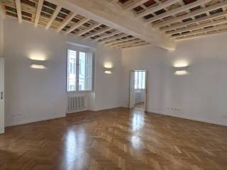 Apartment via del Pellegrino, Campo de' Fiori, Rome