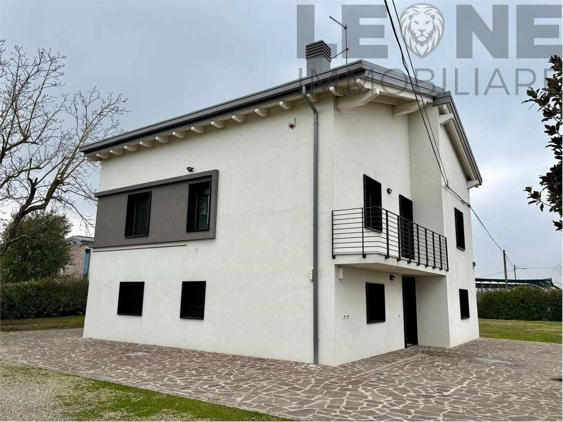 Casa indipendente in affitto a San Cesario sul Panaro