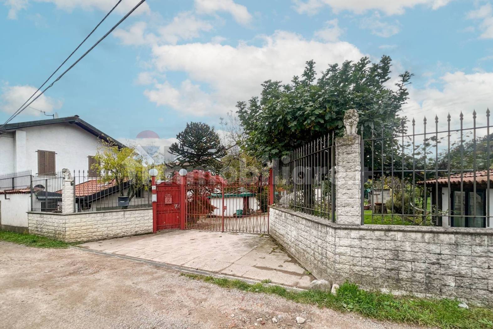 Casa indipendente in vendita a Induno Olona