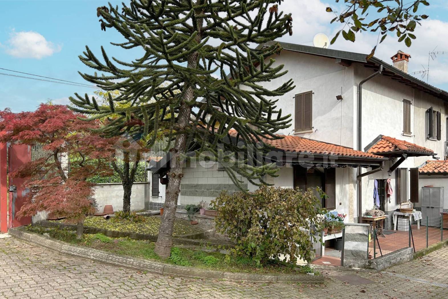 Casa indipendente in vendita a Induno Olona