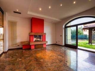 Single family villa via Brigata Piemonte 28, San Massimo - Croce Bianca, Verona