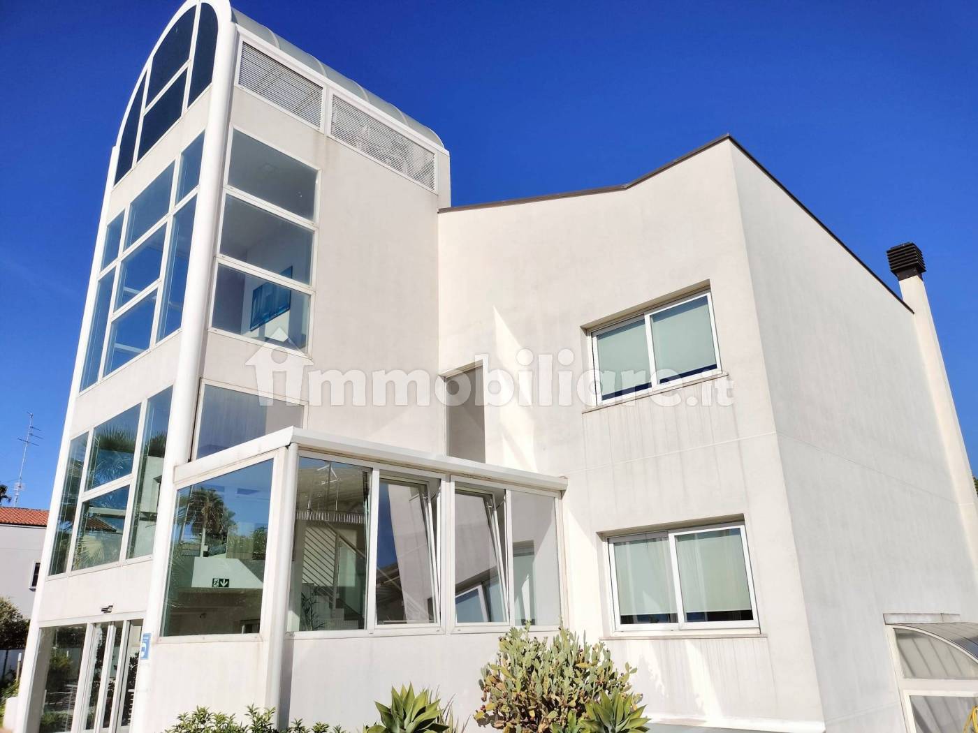 Palazzo - Edificio in vendita a Riposto